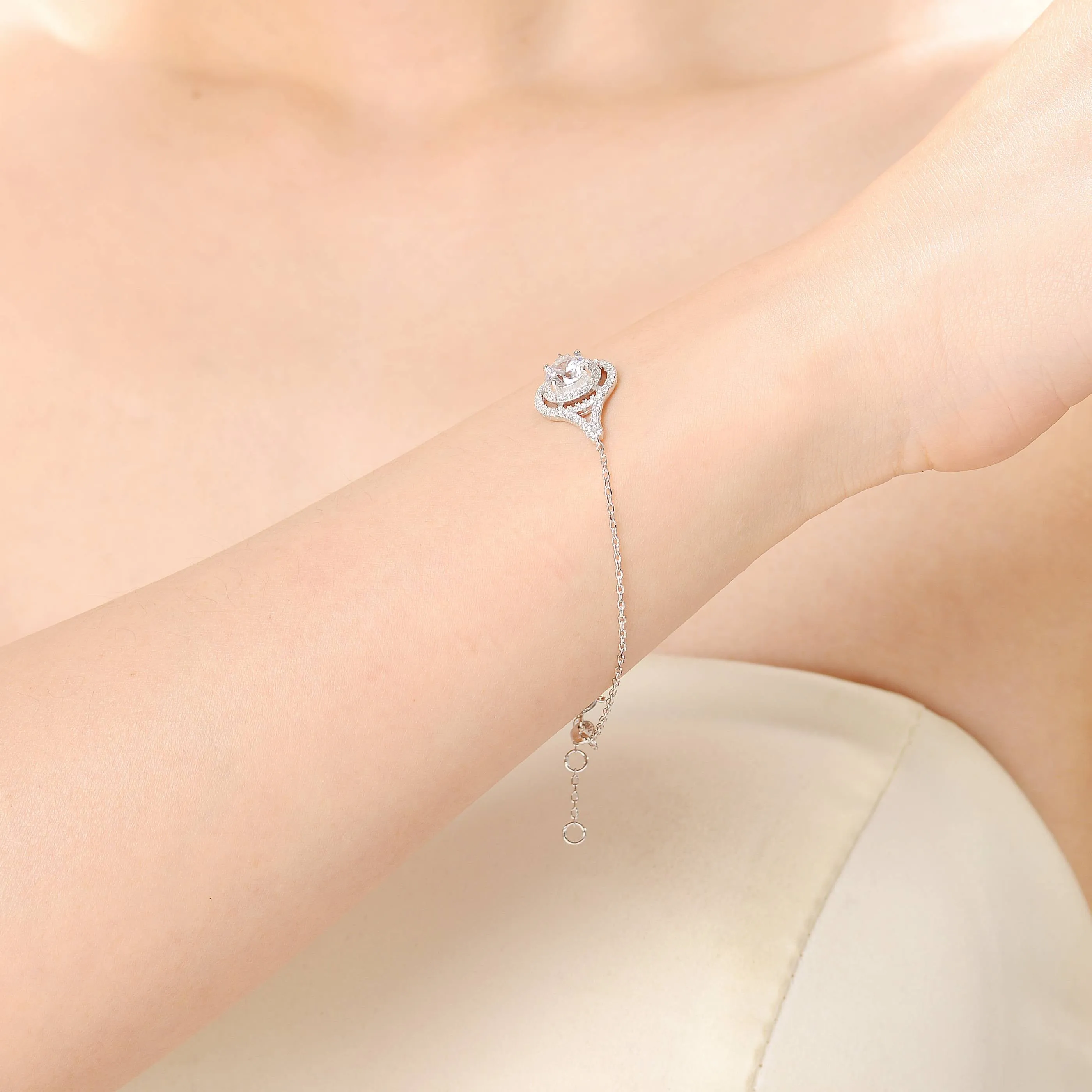 Audrey  Solitaire Bracelet