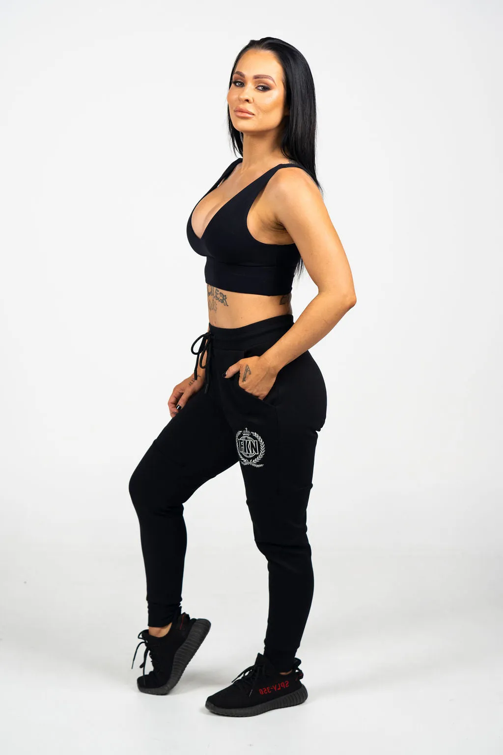 Envy | Women's V Neck Gym Crop Top  | Black