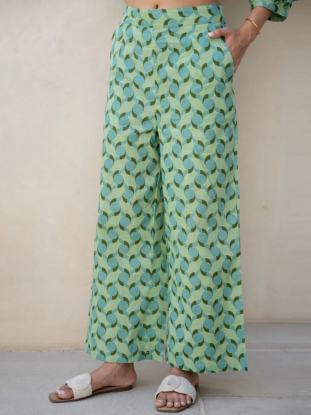 Pale Green Back Pleated Lounge Wear