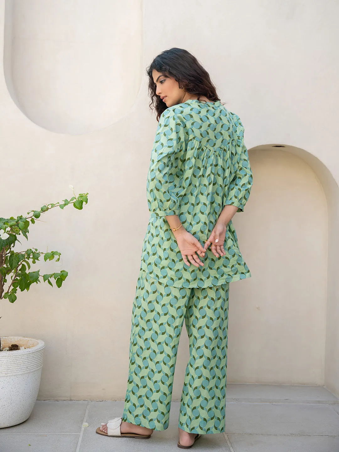 Pale Green Back Pleated Lounge Wear